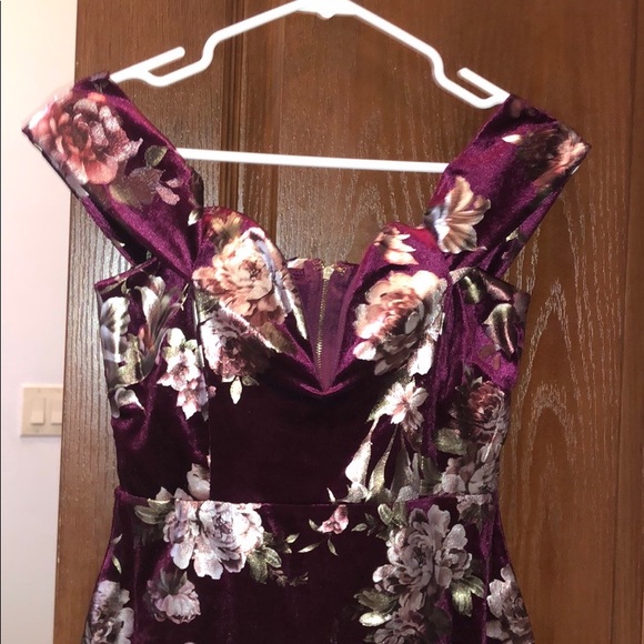Velvet floral maroon dress - Picture 4 of 4
